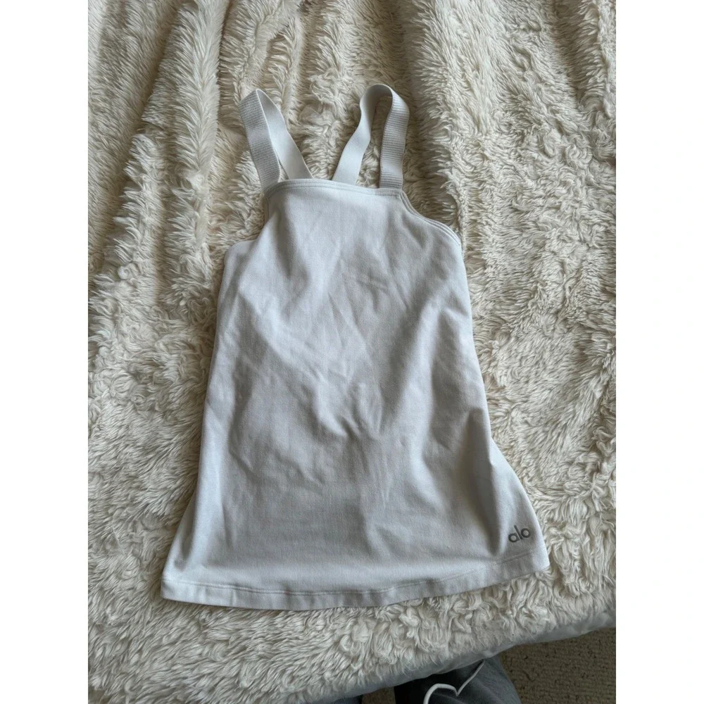 Alo Yoga Elevate Tank Top Size Small White Seamless Ribbed Favorite Square Neck